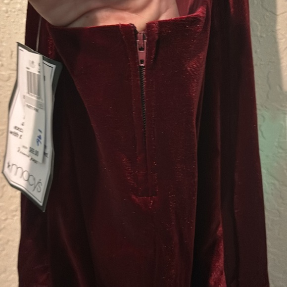 B. DARLIN EXCLUSIVE VELOUR MERLOT FORMAL DRESS - Picture 8 of 8